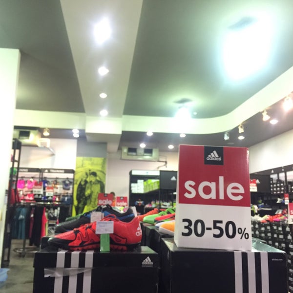 adidas factory outlet tolichowki