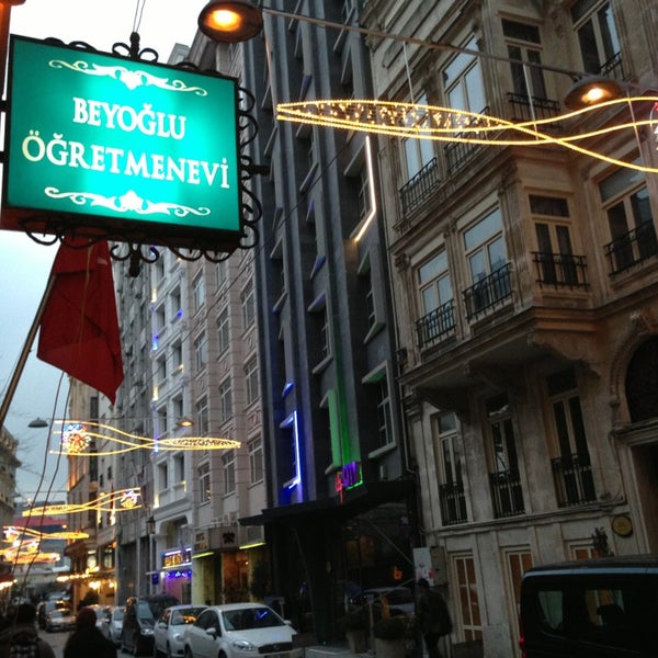 beyoglu ogretmenevi evliya celebi evliya celebi mah mesrutiyet cad no 58 tepebasi