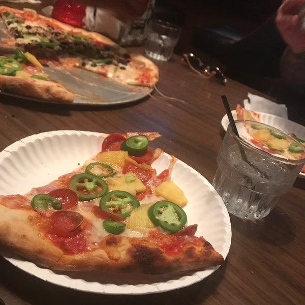 8/18/2017 tarihinde Ahmad C.ziyaretçi tarafından Big Mario&#39;s Pizza'de çekilen fotoğraf