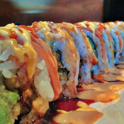 1/19/2013 tarihinde Cris T.ziyaretçi tarafından Sushi King'de çekilen fotoğraf