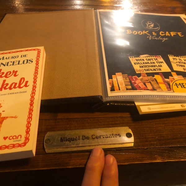 2/6/2019にDr. Maşuk Cahit U.がAbdülcanbaz Book &amp; Cafeで撮った写真