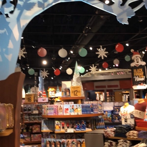 Disney Store Mall Del Norte Laredo, TX