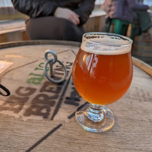 Photo taken at Big Alice Brewing by Stephen D. on 2/21/2022