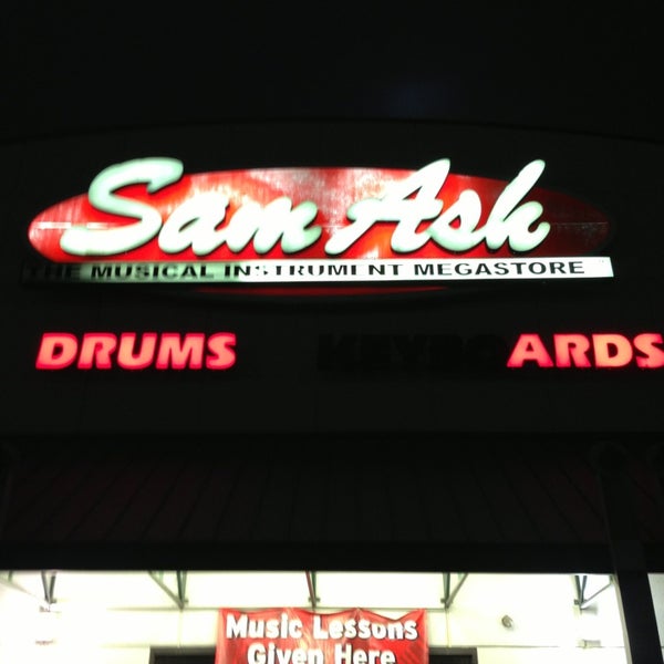 Sam Ash Music Stores San Antonio, TX'da fotoğraflar