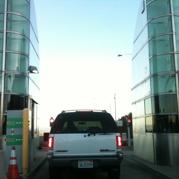 Catalina View Toll Plaza Newport Beach'da Geçiş Gişesi Alanı'da