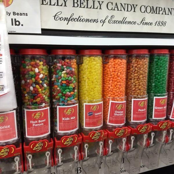 Russell Stover Outlet Candy Store in Dundee