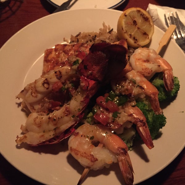 Photo taken at Red Lobster by J on 8/6/2016