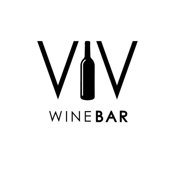 9/22/2018 tarihinde ViV Wine Bistroziyaretçi tarafından ViV Wine Bistro'de çekilen fotoğraf