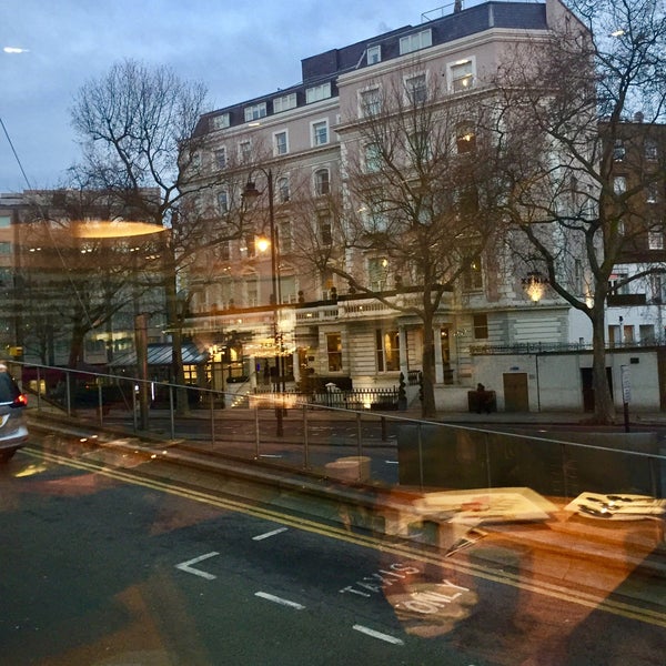 Photo taken at London Marriott Hotel Kensington by Elena S. on 1/19/2017