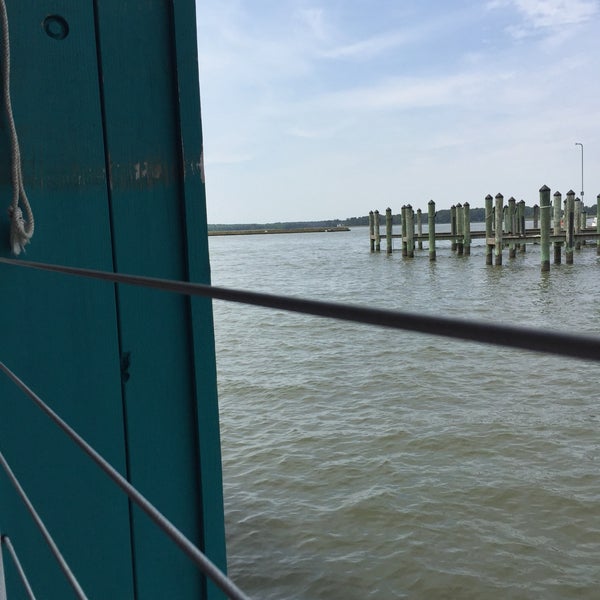 Das Foto wurde bei Fisherman&#39;s Crab Deck von Wg R. am 5/22/2021 aufgenommen
