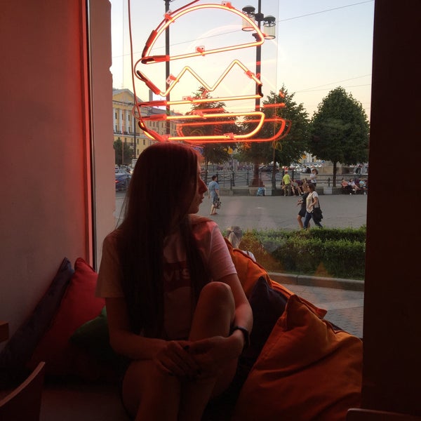 Photo taken at Moo Moo Burgers by Евгения О. on 8/16/2018