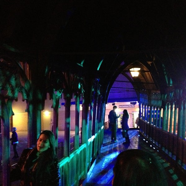 Foto tirada no(a) Hogwarts Bridge por Krunal S. em 3/30/2013