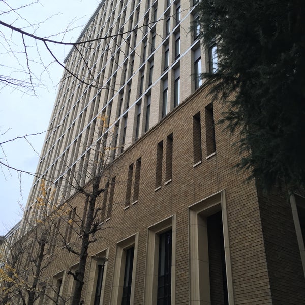 早稲田大学 8号館 新宿区 東京都