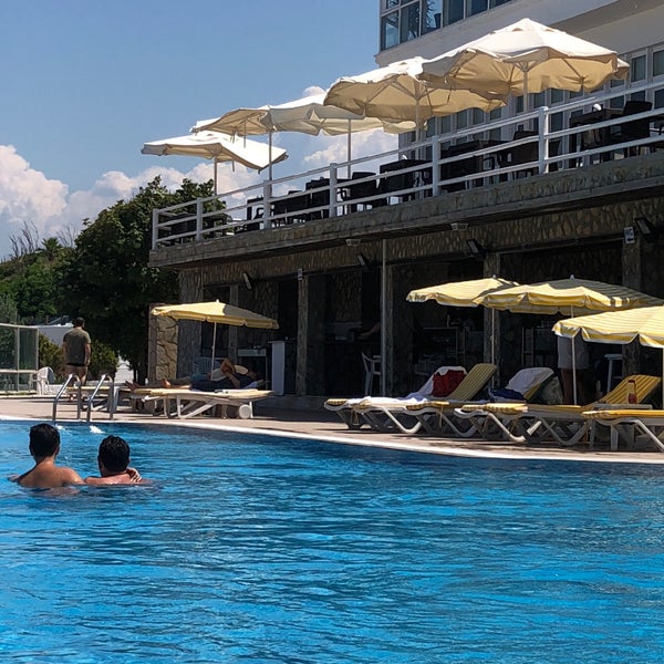 Das Foto wurde bei Şile Resort Hotel von Beyto am 7/16/2018 aufgenommen