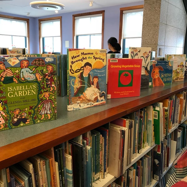 Cary Memorial Library Library in Lexington