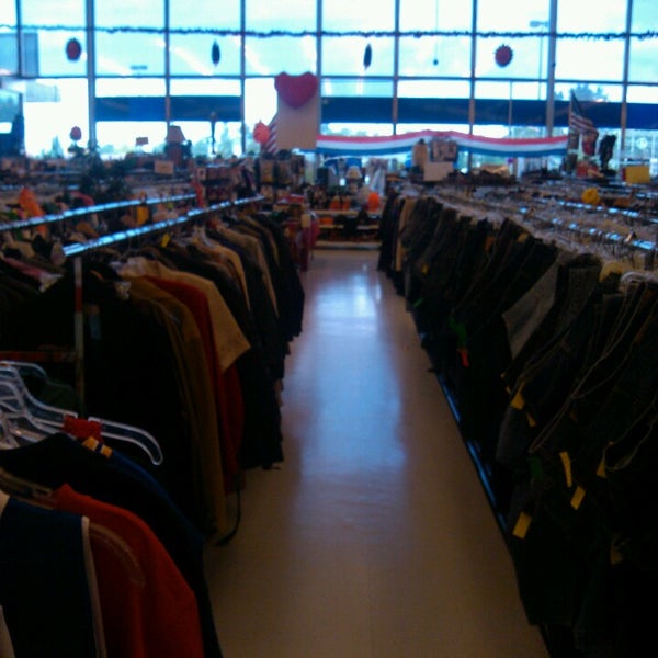 goodwill outlet bellmawr nj