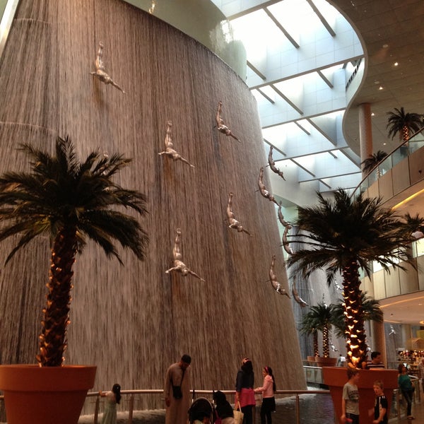 Photo taken at The Dubai Mall by Анастасия Е. on 5/1/2013