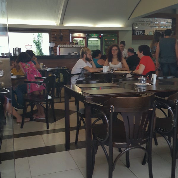 1/7/2017 tarihinde Lu S.ziyaretçi tarafından Sá Rosa Café'de çekilen fotoğraf