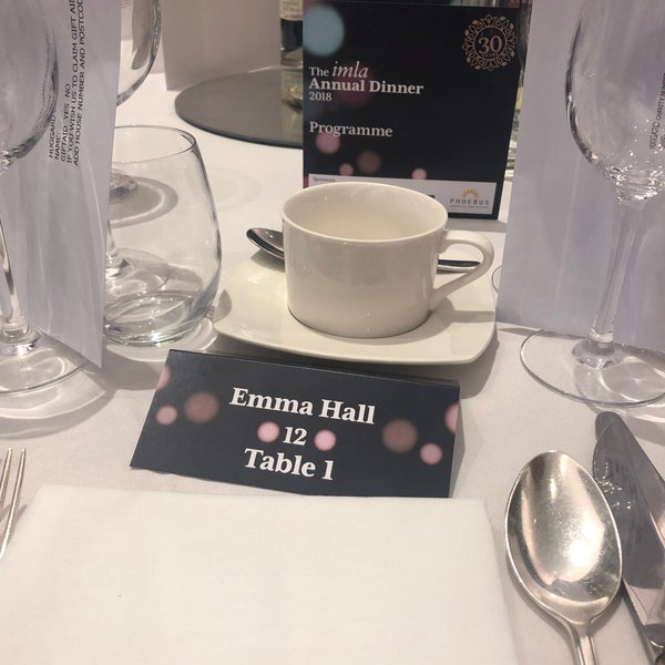 Photo taken at London Marriott Hotel Grosvenor Square by Emma H. on 9/13/2018