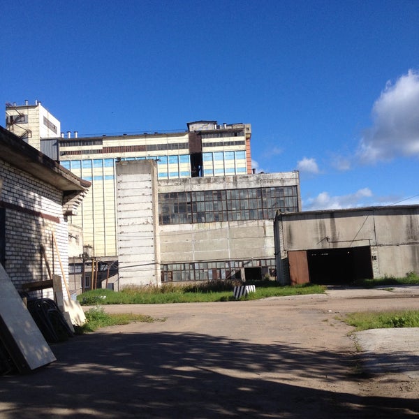 Алюминиевый завод волхов. Волховская мебельная фабрика. Фабрика волхов. Фабрика волхов. Комбикормовый завод волхов.