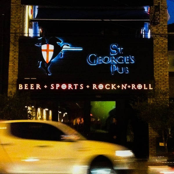 รูปภาพถ่ายที่ St. George&#39;s Pub โดย Luiz E. เมื่อ 11/1/2013