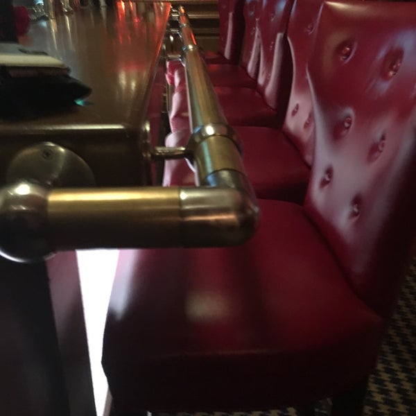 รูปภาพถ่ายที่ Epoch Restaurant &amp; Bar in The Exeter Inn โดย Mark เมื่อ 7/25/2019