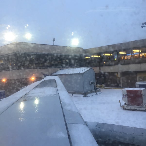 Gate B40 Airport Gate in Newark