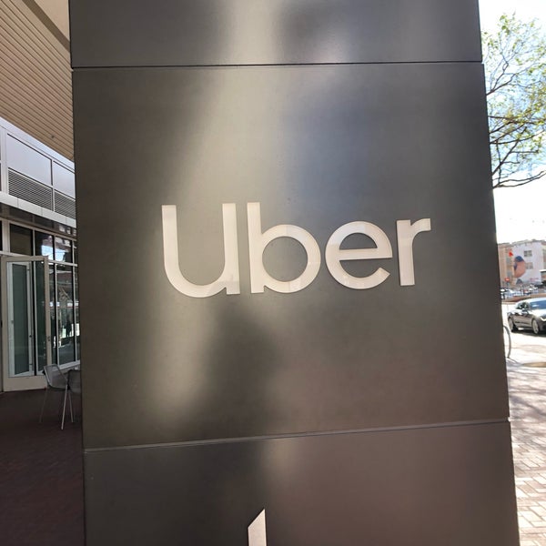 Снимок сделан в Uber HQ пользователем Tomoya K. 3/8/2019