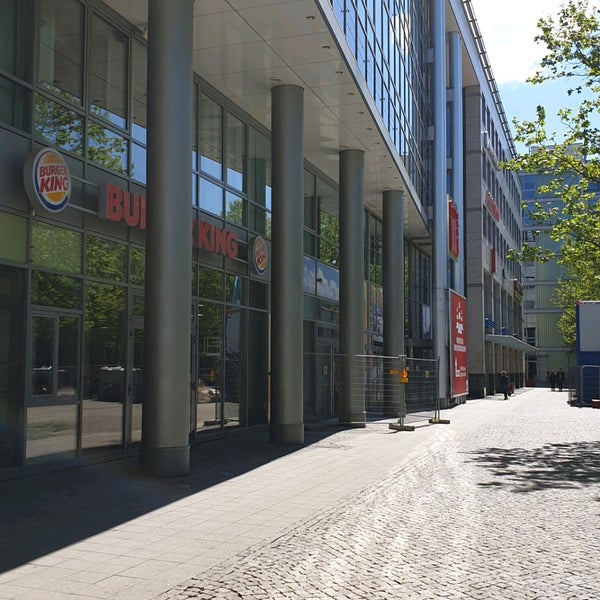 Foto diambil di City Carré oleh Jörg pada 5/6/2020