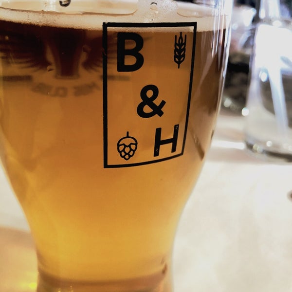 Photo taken at Barley And Hops Grill &amp; Microbrewery by Kevin S. on 1/21/2019