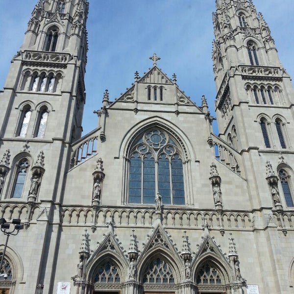 Photo prise au Saint Paul Cathedral par Liz C. le2/17/2013