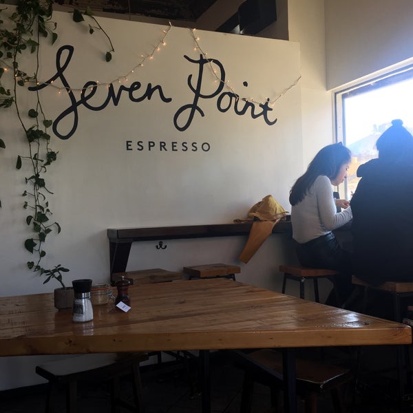 Foto diambil di Seven Point Espresso oleh Yotam K. pada 2/18/2018