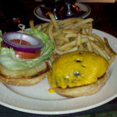 10/21/2012 tarihinde Dave N.ziyaretçi tarafından III Forks Restaurant'de çekilen fotoğraf