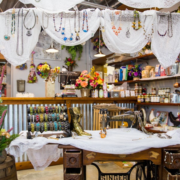 Karen's Flower Shoppe Cairo, NY