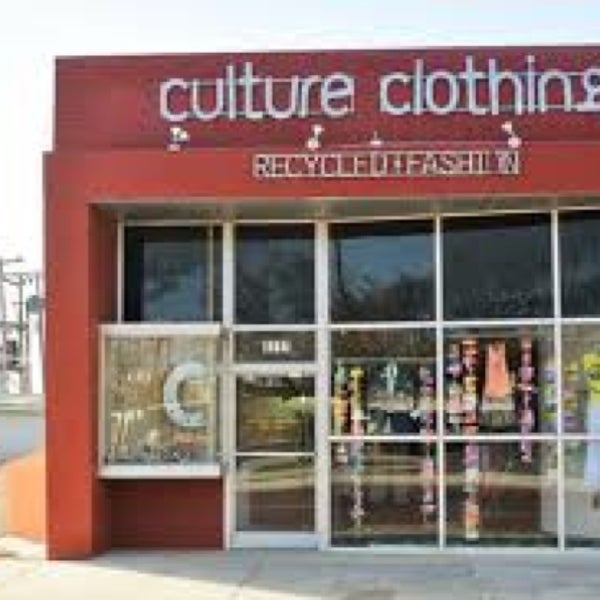 Foto scattata a Culture Clothing da Tabitha C. il 2/24/2013