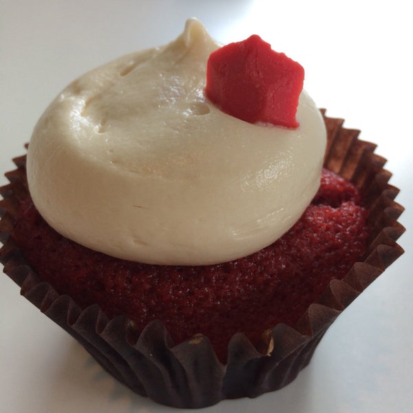 Endulge Cupcake Boutique Ormewood Park Atlanta, GA