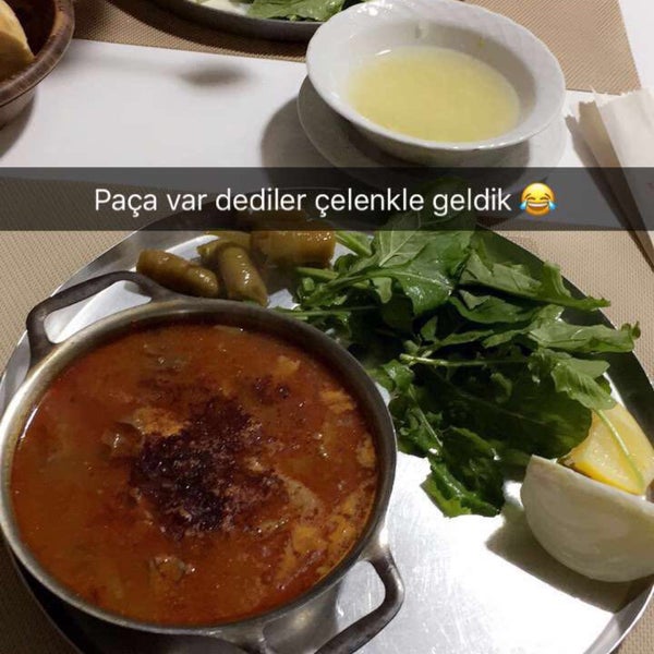 Снимок сделан в Kelle Paşa Restaurant пользователем Ahmet sefa A. 12/20/2016