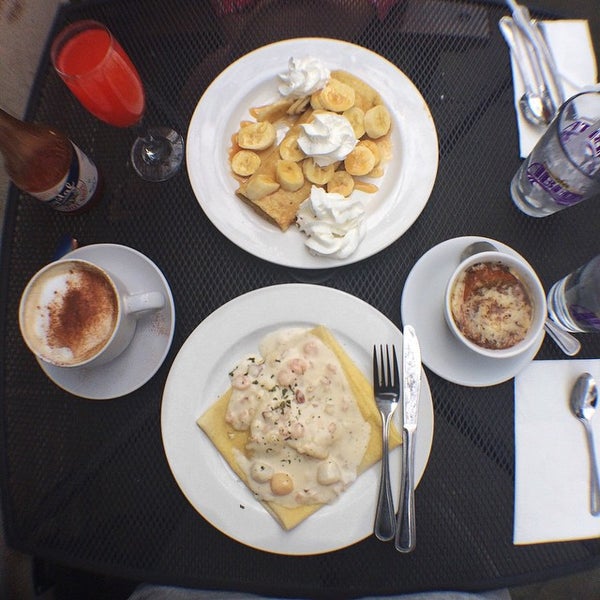 Foto tomada en Midtown Crêperie &amp; Café  por Stockton, California el 3/10/2015