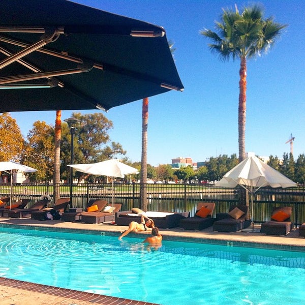 Foto tomada en University Plaza Waterfront Hotel  por Stockton, California el 10/19/2014