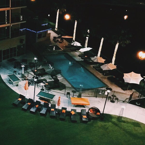 Снимок сделан в University Plaza Waterfront Hotel пользователем Stockton, California 6/7/2015
