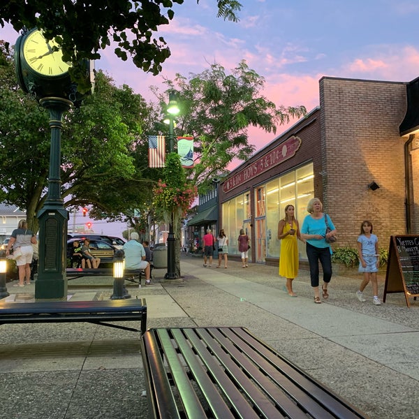 Stone Harbor Mall Shopping Mall in Stone Harbor