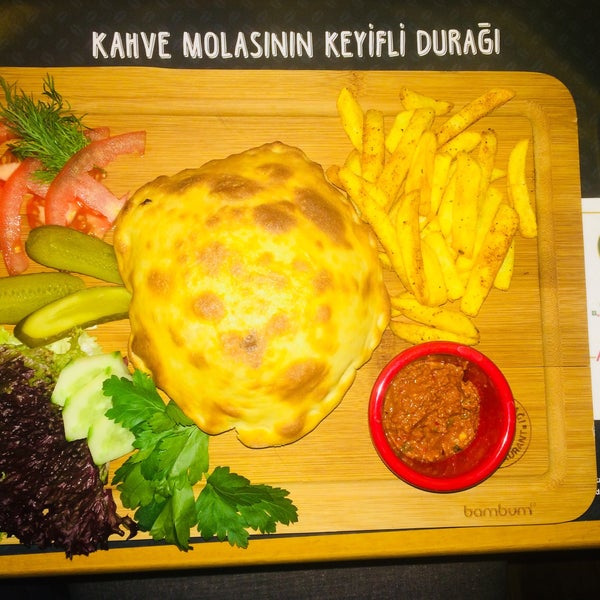 Photo taken at Kahve Durağı by Kahve D. on 11/1/2017