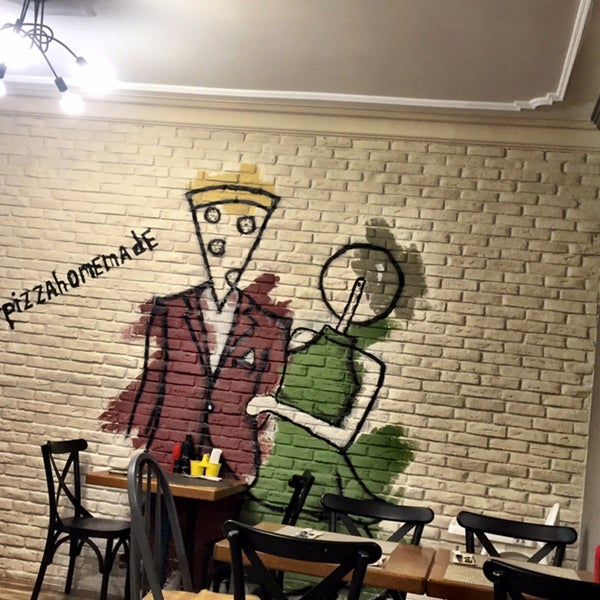 Photo taken at Dear Pizza Homemade by Aysegul D. on 12/14/2018