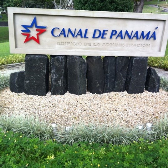 Administración del Canal de Panamá - Building in Panamá