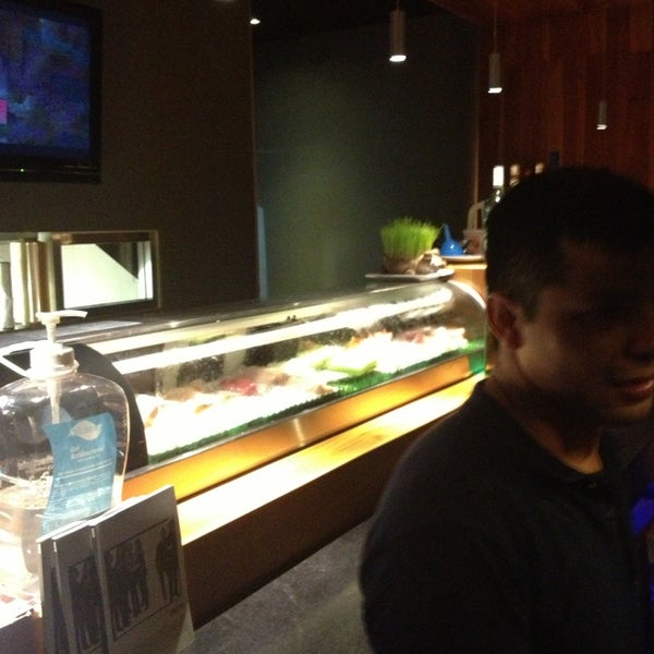 Foto scattata a Sushi Go da Jorge C. il 1/8/2013