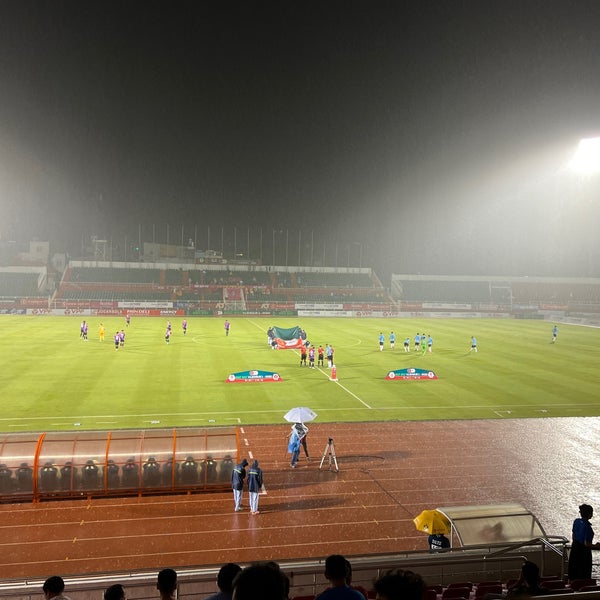 Photo taken at Thong Nhat Stadium by Ayaka on 8/27/2022