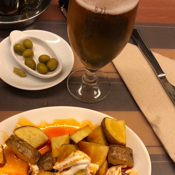 Снимок сделан в Restaurant Mediterrani пользователем @MarioNel 3/26/2018