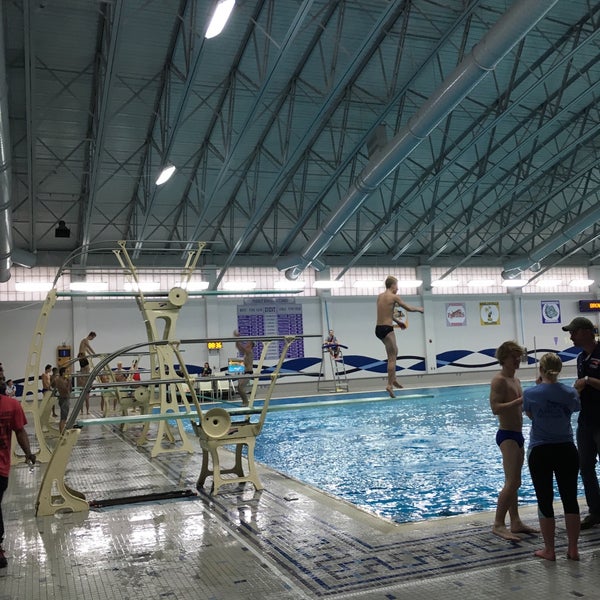 Brownsburg Aquatic Center Swimming Pool in Brownsburg