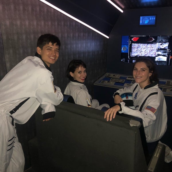 Maze Rooms 132 S Vermont Ave