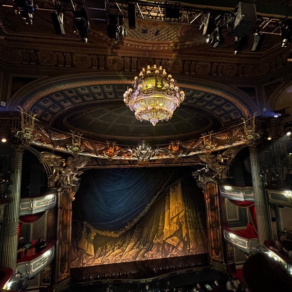Foto tirada no(a) Teatro de Sua Majestade por Shay K. em 9/29/2022